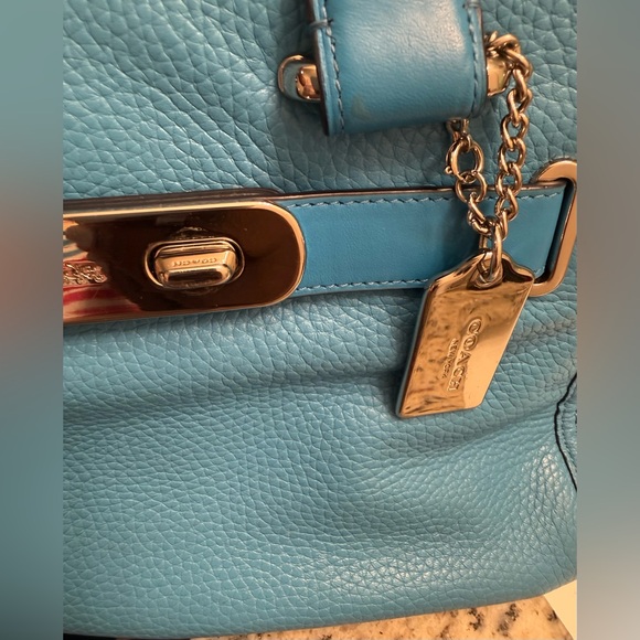Authentic Coach Blue Swagger Bag - Picture 8 of 11